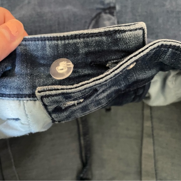 Universal Standard Carrie High Rise Wide Leg Jeans in True Blue - Picture 4 of 12